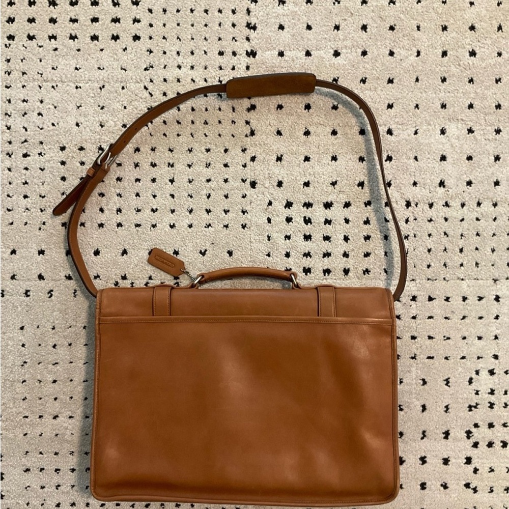 Coach tan leather buckle front bag - Picture 2 of 12